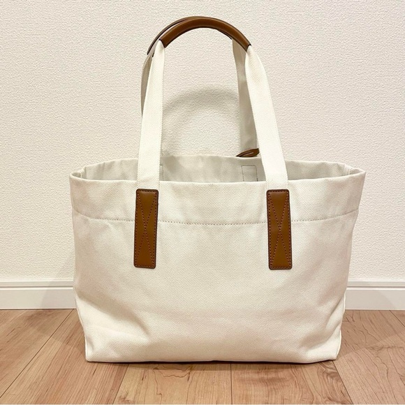 MICHAEL KORS LARGE EMBELLISHED LOGO CANVAS TOTE BAG - Picture 2 of 12